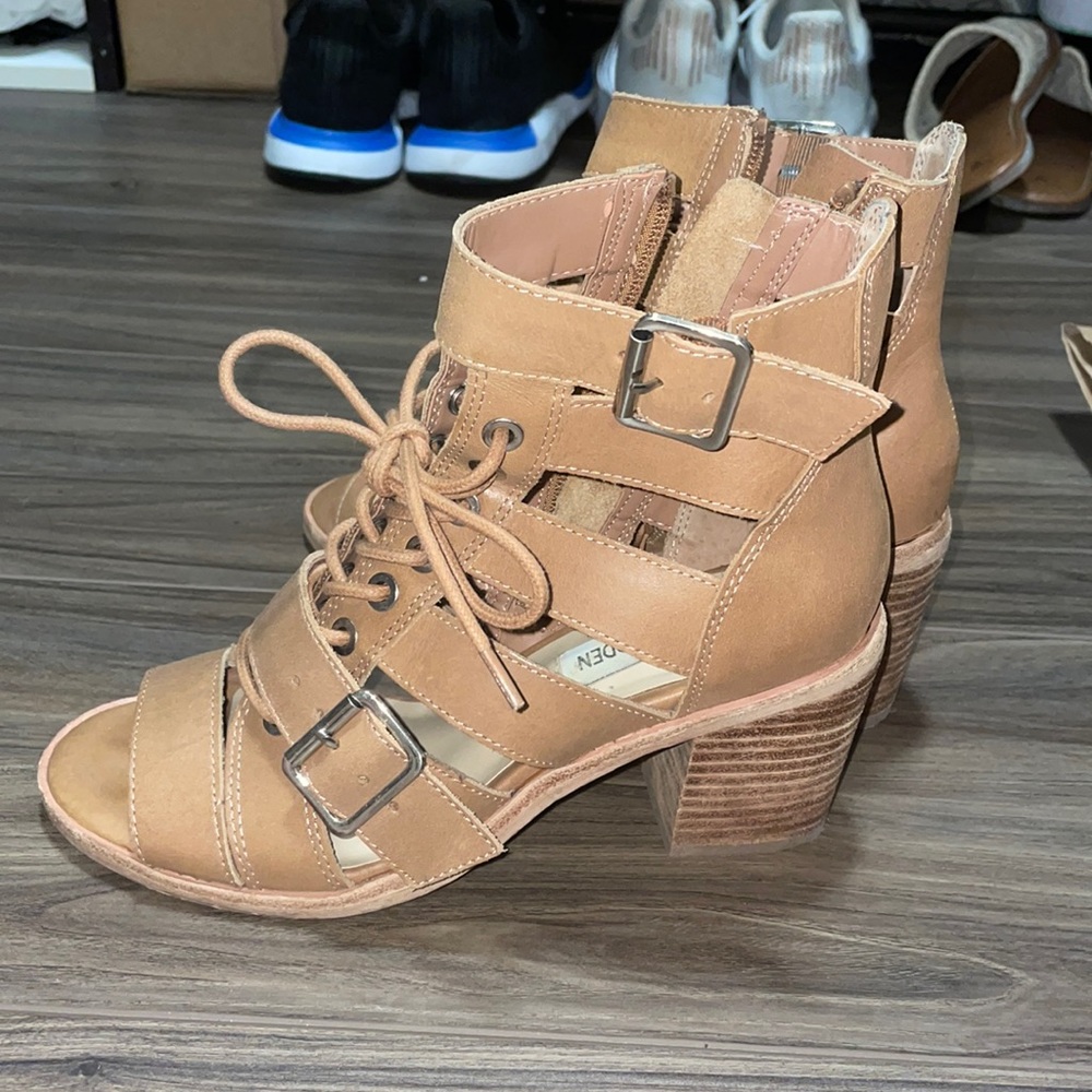 Steve Madden brown leather lace up cutout shoes